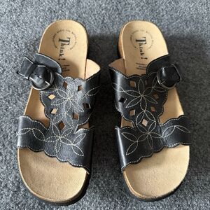 Think! Floral Buckle Mizzi Slide Sandals Black Leather Cutout Cork Comfort Sz 41